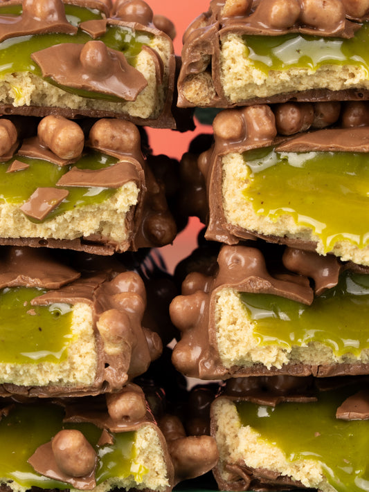 DE_BB_Shopify_PistachioSpread_Hover_Background.jpg